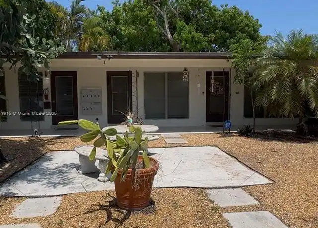 Property at 1708 NE 20th Ave Unit 2, Fort Lauderdale, FL, 33305, 1 bed, 1 bath, [object Object]