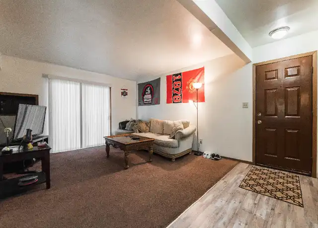 Property at 820 Edgebrook Dr Unit 1, DeKalb, IL, 60115, 3 beds, 1 bath, [object Object]