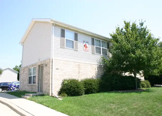 Property at 326 E Vernon Ave Unit 01, Normal, IL, 61761, 1 bed, 1 bath, [object Object]