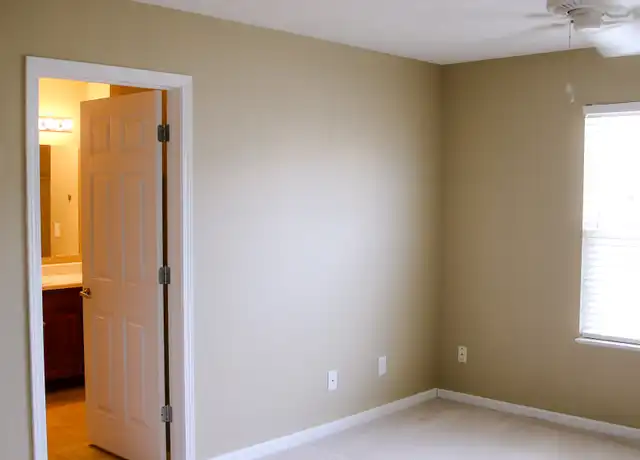 Property at 1034 Hendon Ct, Westfield, IN, 46074, 3 beds, 2 baths, [object Object]