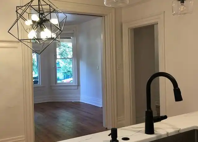 Property at 2221 NW Hoyt St, Portland, OR, 97210, 3 beds, 2 baths, [object Object]