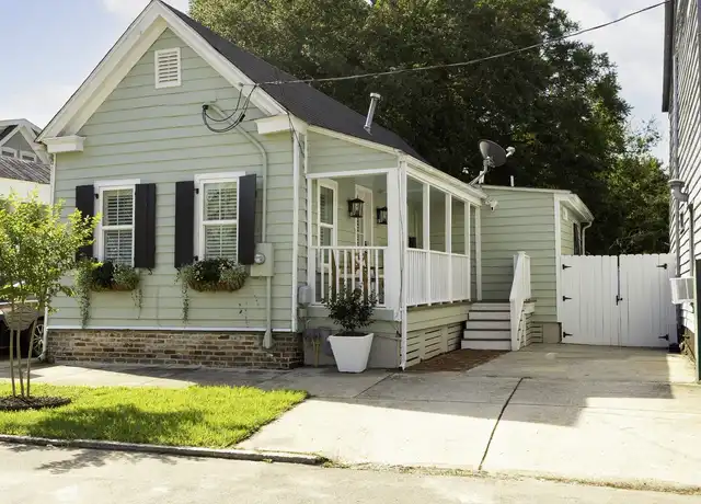 Property at 383 Sumter St, Charleston, SC, 29403, 3 beds, 1 bath, [object Object]