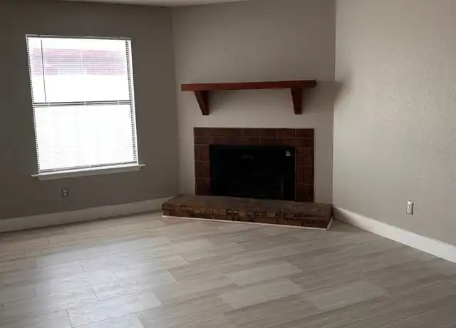 Property at 1518 W Calle Sur St Unit B, Hobbs, NM, 88240, 2 beds, 1 bath, [object Object]