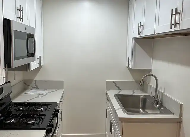 Property at Rives Manor Downey - 8025 3rd St, Downey, CA, 90241, 1 bed, 1 bath, [object Object]