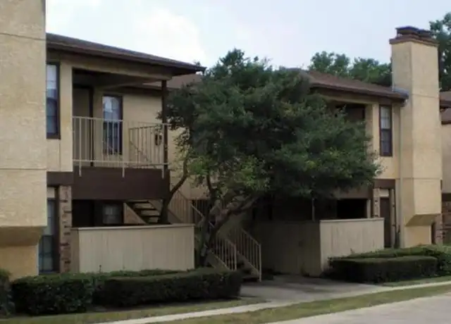Property at 1716 Crest Grove Dr, Arlington, TX, 76012, 2 beds, 1 bath, [object Object]