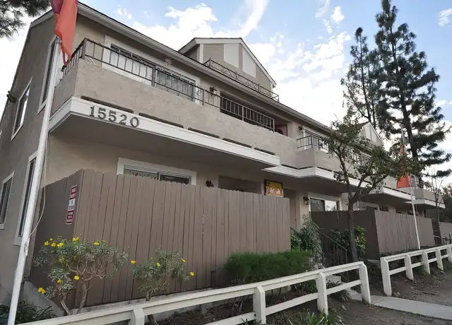Property at 15520 Foothill Blvd, Sylmar, CA, 91342, 1 bed, 1 bath, [object Object]