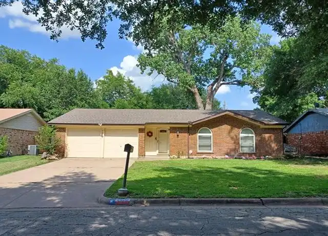 Property at 2605 Kingston St, Arlington, TX, 76015, 3 beds, 2 baths, [object Object]