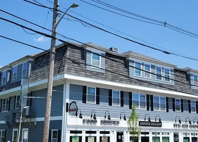Property at 277 Pawtucket St Unit 2B, Lowell, MA, 01854, 3 beds, 1 bath, [object Object]