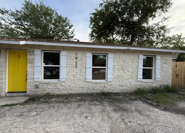 Property at 1927 Mayfield Blvd Unit 2, San Antonio, TX, 78211, 2 beds, 1 bath, [object Object]
