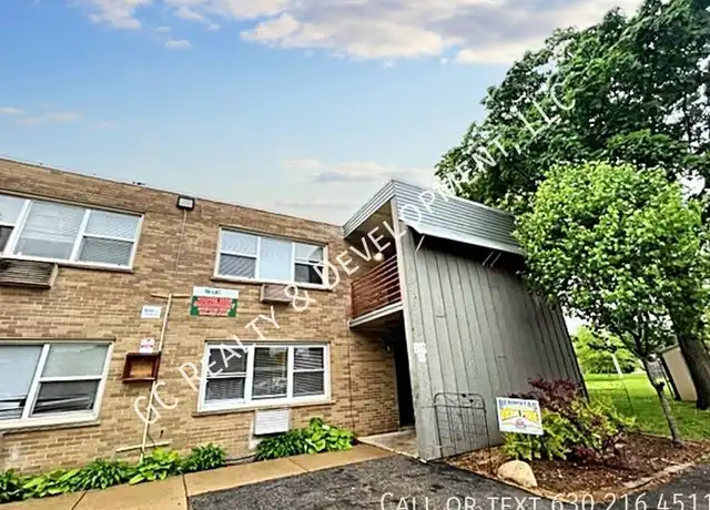 Property at 245 Uteg St Unit 5, Crystal Lake, IL, 60014, 2 beds, 1 bath, [object Object]