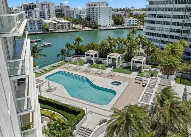 Property at 10 Venetian Way #906, Miami Beach, FL, 33139, 1 bed, 1.5 baths, [object Object]