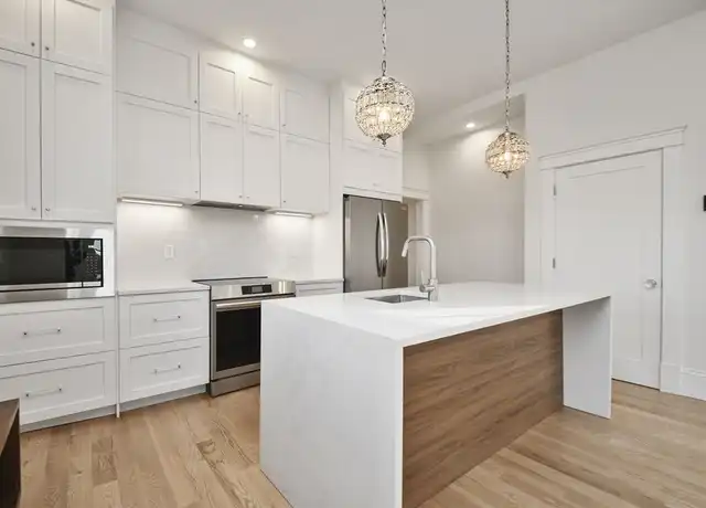 Property at 30 E Main St Unit 2, Westborough, MA, 01581, 2 beds, 1 bath, [object Object]