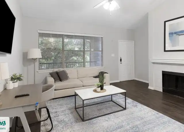 Property at 533 Fossil Creek Blvd Unit 6321404633, Haltom City, TX, 76137, 1 bed, 1 bath, [object Object]