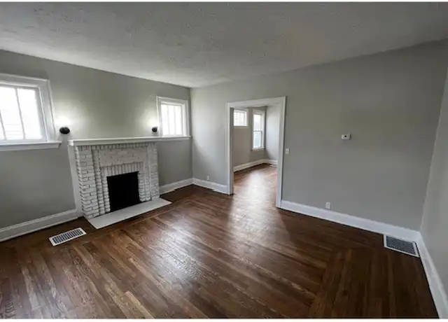 Property at 5331 Fenwick Ave Unit 2, Cincinnati, OH, 45212, 1 bed, 1 bath, [object Object]