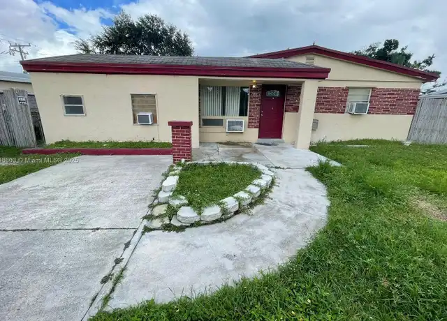 Property at 4327 SW 50th St Unit B, Fort Lauderdale, FL, 33314, 2 beds, 1 bath, [object Object]