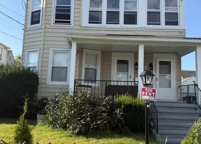 Property at 354 French St, Bridgeport, CT, 06606, 3 beds, 1 bath, [object Object]