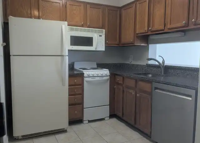 Property at 300 Johnson Ferry Rd NE Unit A1006, Atlanta, GA, 30328, 1 bed, 1.5 baths, [object Object]
