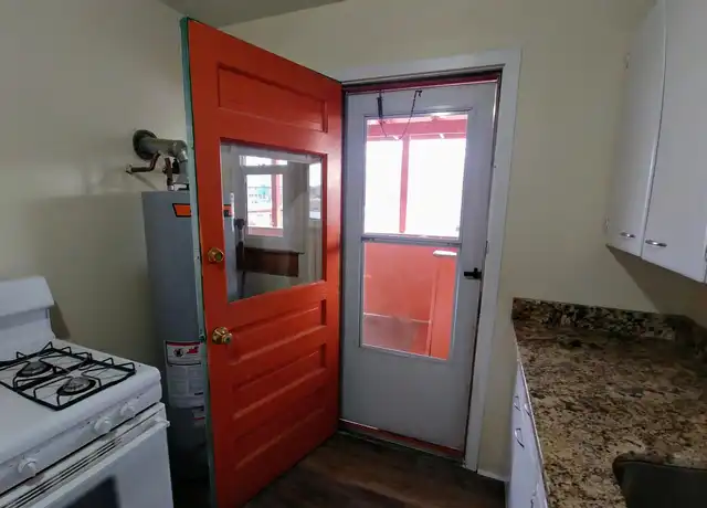 Property at 332 Jefferson St NE Unit D, Albuquerque, NM, 87108, 1 bed, 1 bath, [object Object]