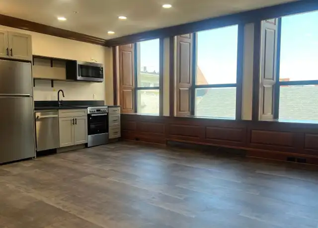 Property at 8 W King St Apt 406, Lancaster, PA, 17603, 2 beds, 1 bath, [object Object]