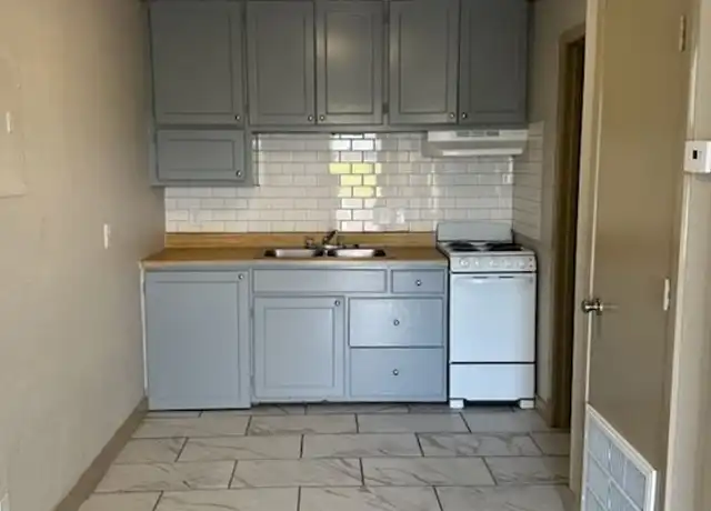 Property at 801 Culver St Unit E110, Commerce, TX, 75428, 1 bed, 1 bath, [object Object]