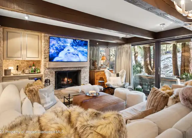 Property at 1034 E Cooper Ave Unit 4A, Aspen, CO, 81611, 2 beds, 2 baths, [object Object]