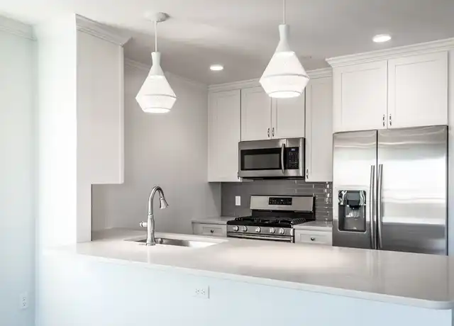 Property at 728 E Broadway Unit 207, South Boston, MA, 02127, 2 beds, 2 baths, [object Object]