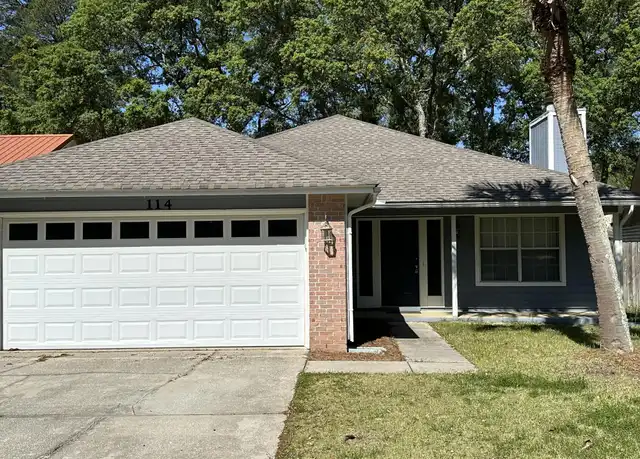 Property at 114 Wright Cir, Niceville, FL, 32578, 3 beds, 2 baths, [object Object]