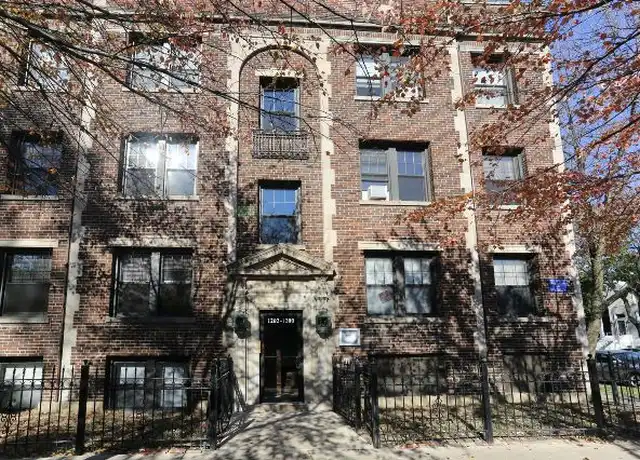 Property at 1202 W Wellington Ave Unit 2, Chicago, IL, 60657, 1 bed, 1 bath, [object Object]