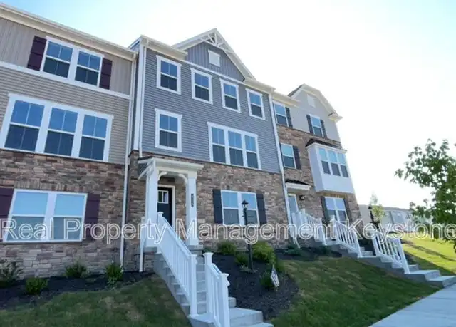 Property at 414 Nolan Cir, Cranberry Twp, PA, 16066, 3 beds, 2.5 baths, [object Object]