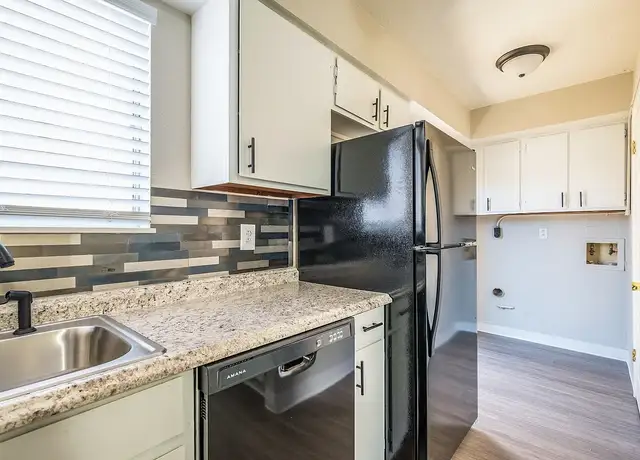 Photo of 12008 Phoenix Ave NE, Albuquerque, NM 87112