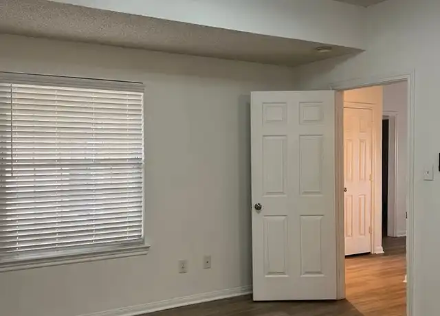 Property at 714 Park Vw, Hewitt, TX, 76643, 3 beds, 2 baths, [object Object]