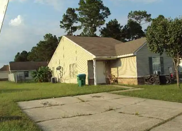 Property at 10564 Sharp Blvd, Gulfport, MS, 39503, 2 beds, 2 baths, [object Object]