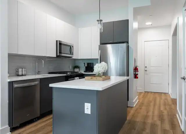 Property at 373 Communipaw Ave Unit 2-1, Jersey City, NJ, 07304, 1 bed, 1 bath, [object Object]