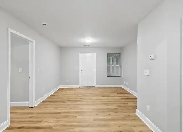 Property at Welcome to Crestview Apartments - 296 Oak St W, Alexander City, AL, 35010, 2 beds, 2 baths, [object Object]