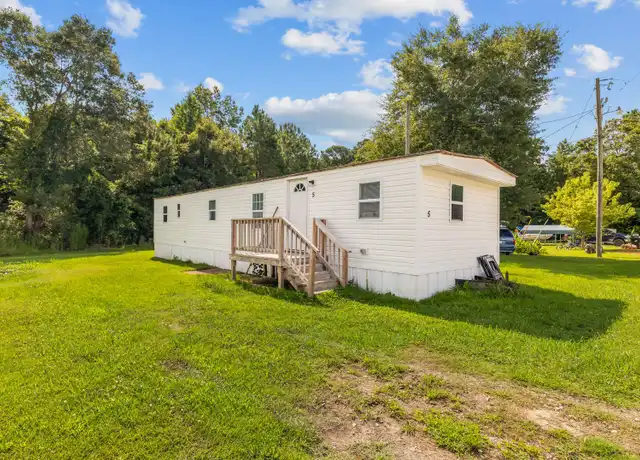 Property at 119 Starwood Cir Unit 5, Jacksonville, NC, 28540, 2 beds, 1 bath, [object Object]