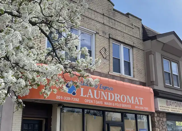 Property at 568 Avenue C Unit Back, Bayonne, NJ, 07002, 2 beds, 1 bath, [object Object]