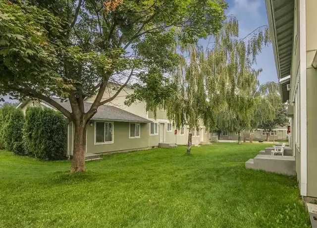 Property at 800 S County Rd, Warden, WA, 98857, 1 bed, 1 bath, [object Object]