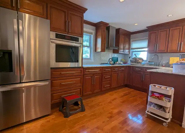 Property at 147 Grove St, Stamford, CT, 06902, 3 beds, 1.5 baths, [object Object]