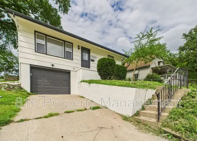 Property at 11214 E Lexington Ave, Sugar Creek, MO, 64054, 3 beds, 1 bath, [object Object]