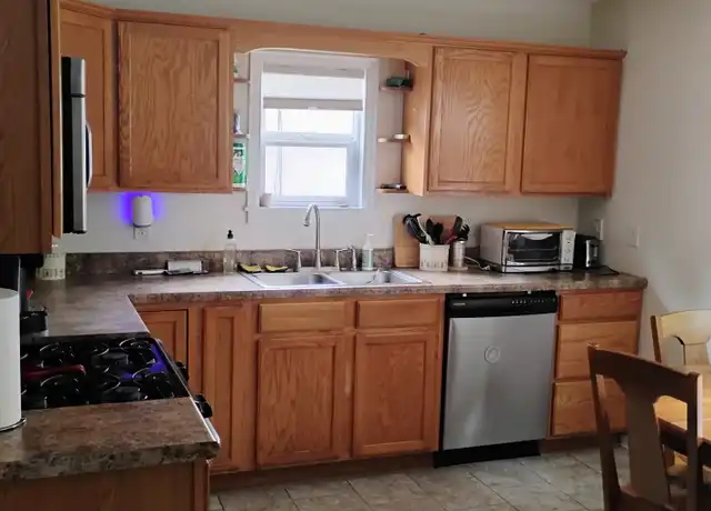 Property at 2152 Saint Anthony Ave Unit 2152, St Paul, MN, 55104, 2 beds, 1 bath, [object Object]