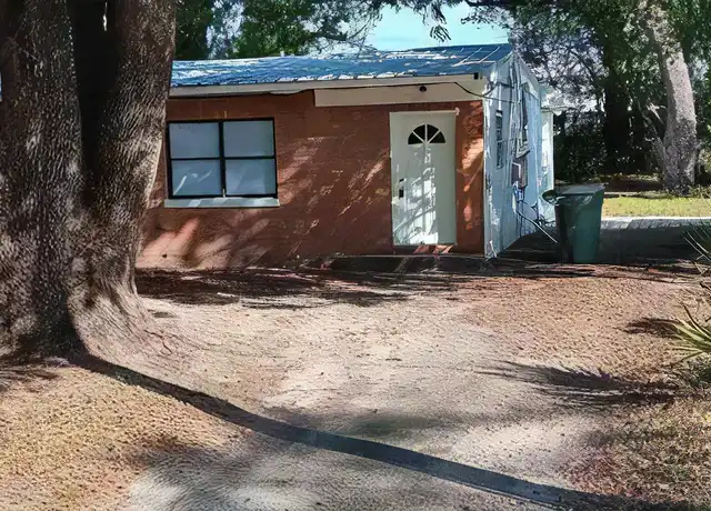 Property at 9 Baggett Ct, Pensacola, FL, 32505, 2 beds, 1 bath, [object Object]