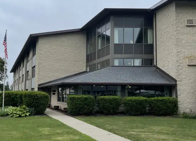 Property at N90W17421 St Francis Dr, Menomonee Falls, WI, 53051, 1 bed, 1 bath, [object Object]