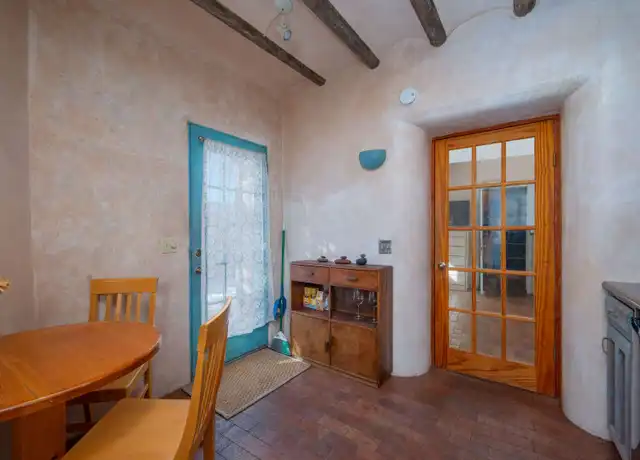 Property at 217 W Houghton St, Santa Fe, NM, 87505, 1 bed, 1 bath, [object Object]