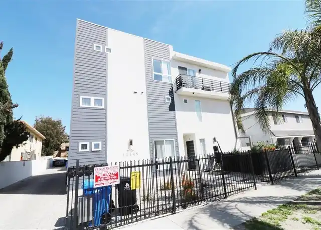 Property at 6926 Morella Ave Unit 2, North Hollywood, CA, 91605, 3 beds, 3.5 baths, [object Object]