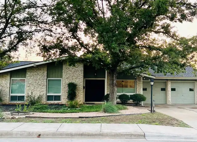 Property at 5800 N Hampton Dr, Austin, TX, 78723, 3 beds, 2 baths, [object Object]