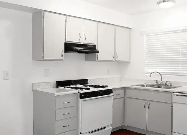 Photo of 25941 9th St, San Bernardino, CA 92410