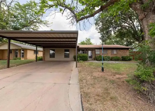 Property at 1010 Van Horn St, Iowa Park, TX, 76367, 3 beds, 1.5 baths, [object Object]