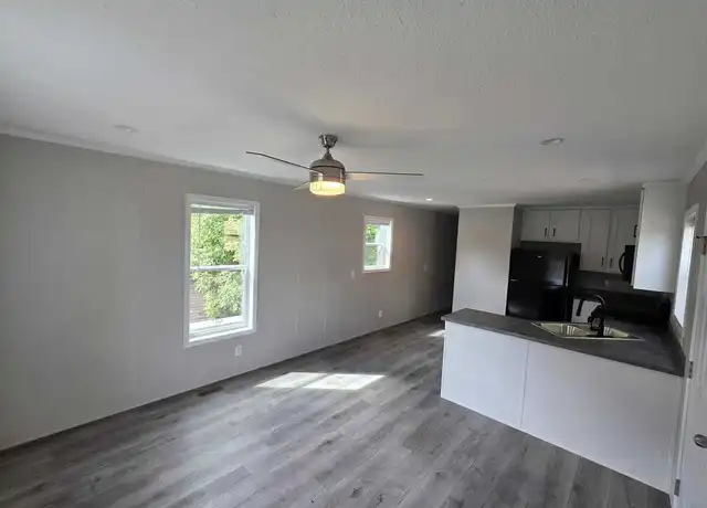 Property at 16 Thomas Ln Unit 431, Chaska, MN, 55318, 2 beds, 1 bath, [object Object]