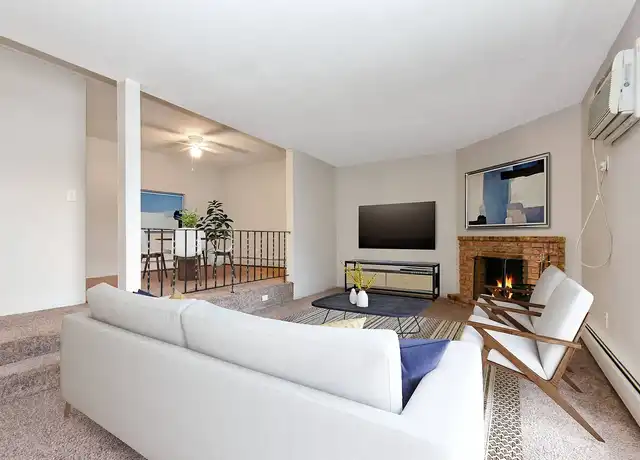 Property at Rosedale Estates - 2835 Rice St, Saint Paul, MN, 55113, 0-1 beds, 1 bath, [object Object]