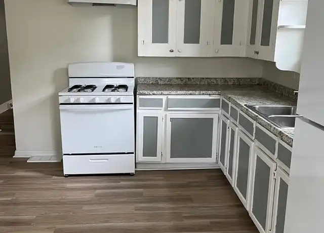 Property at 2026 W 100th St, Cleveland, OH, 44102, 3 beds, 1 bath, [object Object]